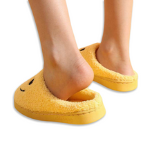 Load image into Gallery viewer, Yellow Smiley Face Slipper